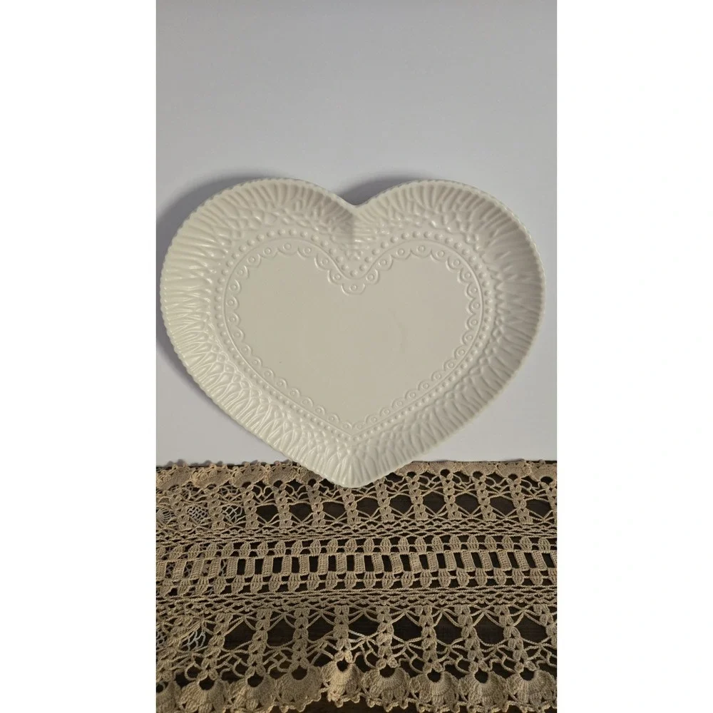 Crofton Heart Plate 13